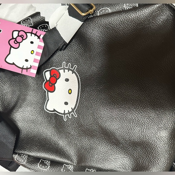 Hello kitty mini backpack - Picture 2 of 4